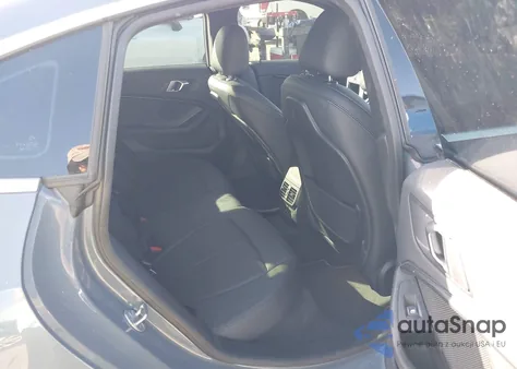 2021 BMW 228I Gran Coupe Sdrive z USA, uszkodzony, nr VIN WBA53AK03M7H60565